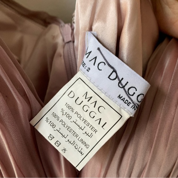 Mac Duggal Chiffon Open Sleeve A Line Gown Size 2 NEW - Picture 10 of 13